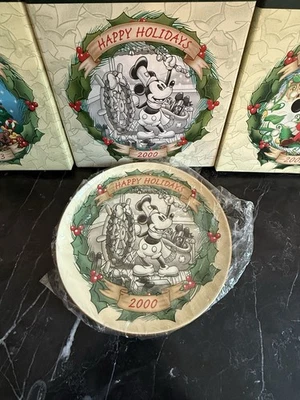 Juego completo de 5 platos navideños del Club de Coleccionistas Disney 2000-2004 Foto 1 de 2