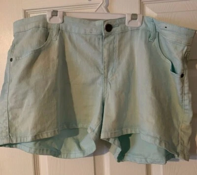 City Streets Light Green Mint Juniors Women's Denim Short Shorts Size 17 - Image 1 of 3