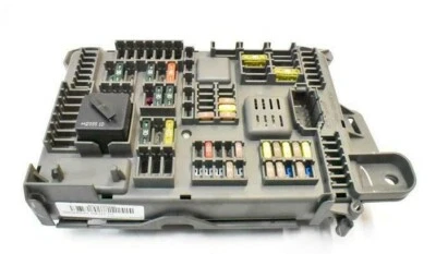 Caja de conexiones relé de fusibles BMW X5 2008-2014 518954021A fabricante de equipos originales Foto 1 de 4