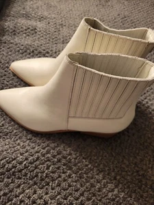 Damen Marc Fisher Alva spitze Zehenpartie Stiefel Größe 7 1/2 - Bild 1 von 6