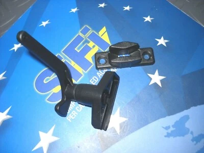 53037MANIGLIA CHIUSURA FINESTRE POLYPLASTIC  CAMPER & CARAVAN VARIE APPLICAZIONI - Immagine 1 di 4