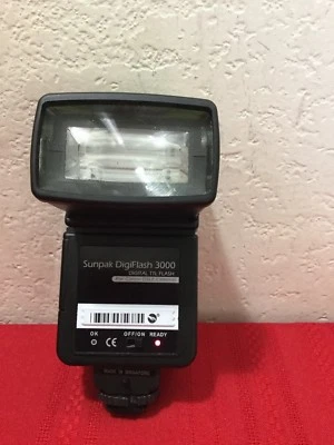 Sunpak DigiFlash 3000 Shoe Mount Electronic TTL Flash  - Image 1 of 4