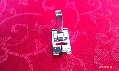 Stitch In The Ditch Foot Feet Slant Shank Singer 500,501,600,630,900,2000,2001 - Image 1 of 2