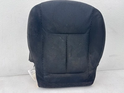 Almofada inferior do assento dianteiro direito 14-17 Nissan Versa Hatchback fabricante de equipamento original - Imagem 1 de 4