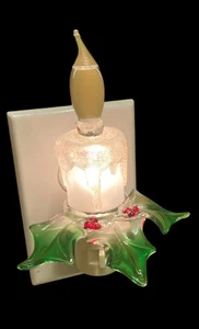 Acrylic Christmas nightlight featuring candle with Holly leaves beautiful 6.25” - Picture 1 of 14