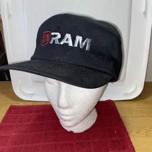 Cappello camionista vintage Dodge Ram Chrysler snapback berretto nero made in USA ricamato - Foto 1 di 8