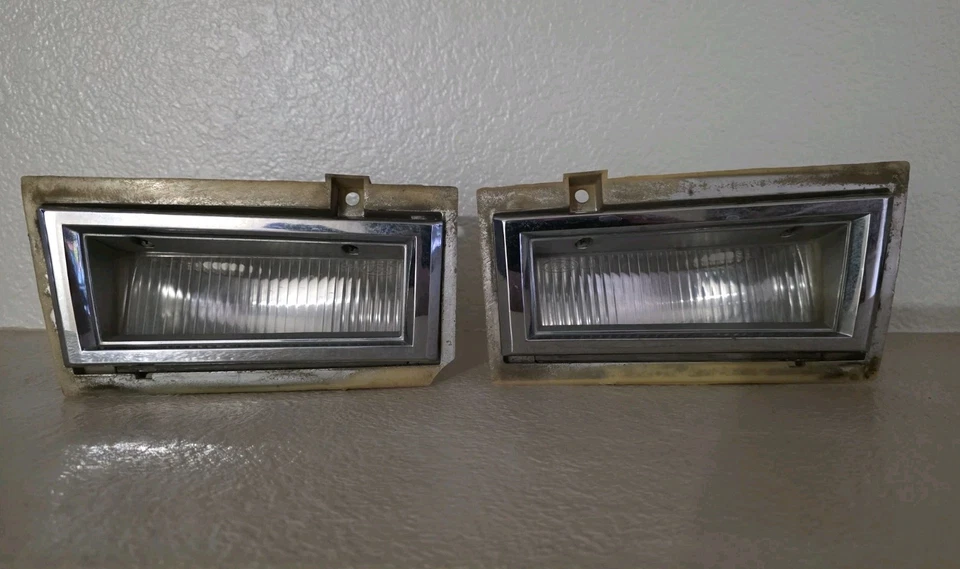  Luz de esquina para guardabarros Ford LTD 79-91 Mercury Grand Marquis usada  Foto 1 de 4