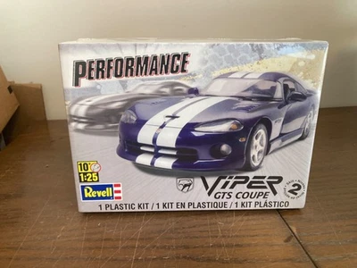 REVELL ESCALA 1:25 PERFORMANCE VIPER GTS CUPÉ SELLADO DE FÁBRICA Foto 1 de 4