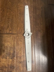 Brazo pulverizador superior Whirlpool lavavajillas WDF110PABB5 P/N WPW10317197 W10317197 - Imagen 1 de 2