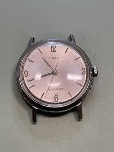 Timex 1964 vintage automático esfera plateada buen equilibrio. Para piezas o reparación. - Imagen 1 de 5