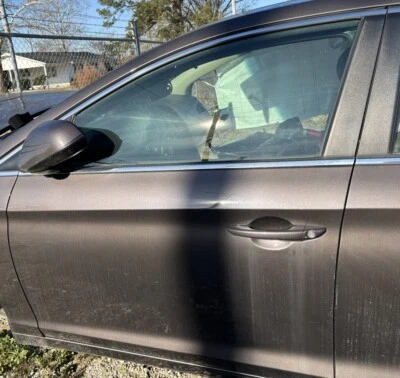 2017 HYUNDAI SONATA FRONT LEFT DRIVER DOOR P/C: N8 OEM USED **WITHOUT MIRROR** - Imagem 1 de 4