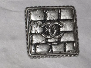 CHANEL 4 SILVER METAL CC LOGO BUTTON SQUARE 14 MM X 14 MM NEW - Picture 1 of 2