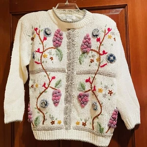 Vintage Margules Pullover Sweater Pastel Ivory Grapes & Flowers High Neck Size S - Picture 1 of 8
