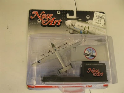 1:200 Corgi Nose Art North Collection Diecast B-24 Liberator "Hare Power" Sin usar, en caja Foto 1 de 3