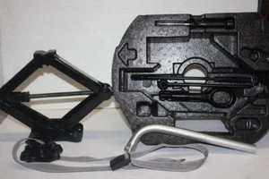 AUDI Jack Kit OEM 4D0012219A, 8Z0012287,5C0011031D, 2011, 2012, 2013 - Picture 1 of 7
