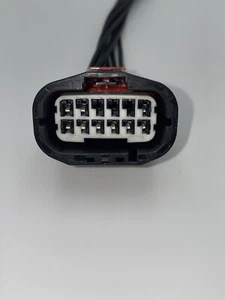 Headlight Connector Plug for 2011-2019 Chrysler 300 Xenon HID LED 12-wire - Picture 1 of 2