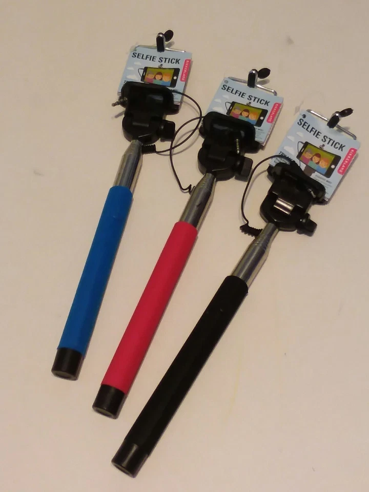 EXTENDABLE SELFIE STICK RED BLACK BLUE FREE SHIPPING - Image 1 of 2