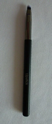 JAFRA Lippenpinsel Pro Lip Brush MakeUp Pinsel Kosmetikpinsel Lippen Lippenstift - Bild 1 von 3