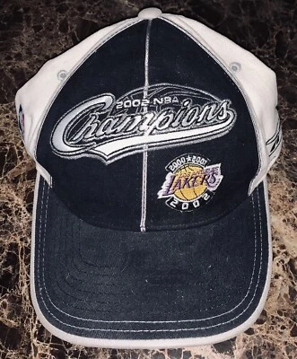 Boné ajustável Los Angeles Lakers 2002 NBA Champions oficial Reebok pequeno/médio - Imagem 1 de 3