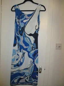 EMILIO PUCCI - BLUE MULTI PRINT SLEEVELESS V BACK DRESS - SIZE IT44 / UK 12 USED - Picture 1 of 14