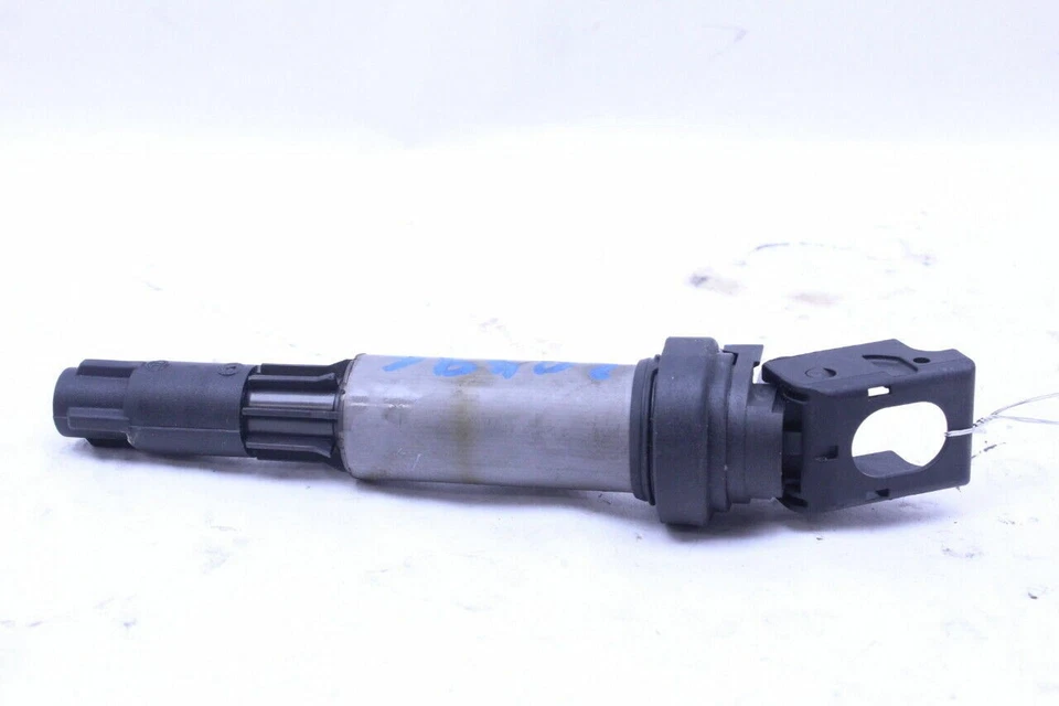BMW 330i 2005 bobina de encendido encendedor OEM usado Foto 1 de 4