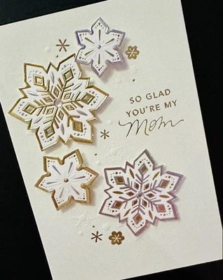 ** MERRY CHRISTMAS MOM GREETING CARD ** EMBELLISHED/RAISED PAPER SNOWFLAKES/GEMS - Image 1 of 3