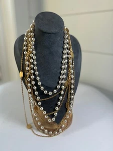 Many layered pearl and gold chain necklace with gold tokens and large clasp - Picture 1 of 12