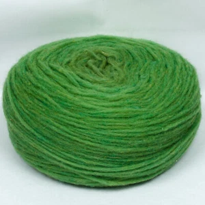 Lambswool Unspun Yarn (Dyed Grass Green) 50% Merino 185g Knitting Crochet 14ply - Picture 1 of 2