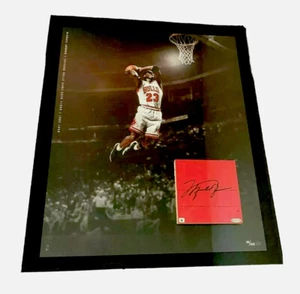 MICHAEL JORDAN AUTOGRAPHED GAME USED FLOOR  UPPER DECK 20X24 First Run 22/123!!! - Picture 1 of 8