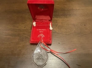 1980 WATERFORD CRYSTAL ORNAMENT  - Picture 1 of 4