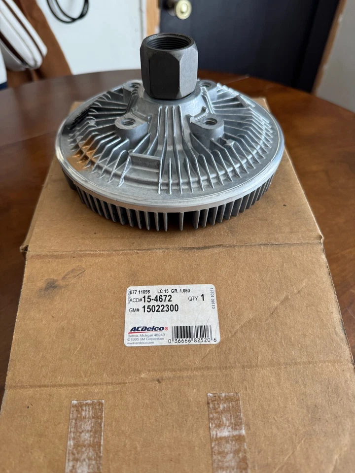 General Motors 15022300, Engine Cooling Fan Clutch - Image 1 of 4