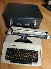 Vintage Consul 2226l4 Portable Typewriter in Hard Case Czechoslovakia *Untested*