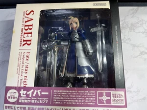 Revoltech Saber from Fate/stay night - Picture 1 of 4