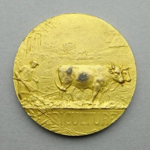Farmer plowing with his oxen. Agriculture, Farming. French, Antique Medal. - Picture 1 of 5