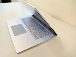 Microsoft Surface Laptop 3 15" i5-1035G7 8GB 256GB TOUCH USED - Bild 1 von 4