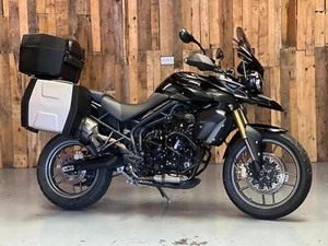 Triumph Tiger 800 2011 Lots of Extras! - Picture 1 of 20