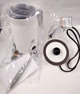 PAMPERED CHEF Electric Milk  Frother W/ Base 101109 - Picture 1 of 6