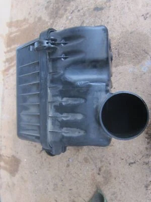 2003 HYUNDAI SANTA FE MK1 2,7 V6 БЕНЗИНА. AIRBOX - Изображение 1 из 4