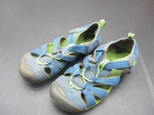 Keen Size 6 Boys Navy Leather Summer Casual Walking Closed Toe Sandals Shoes 3B - Picture 1 of 6