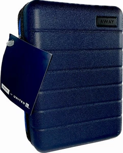 United Airlines - Polaris Business Away Amenity Kit (Blue Zip) - Picture 1 of 4