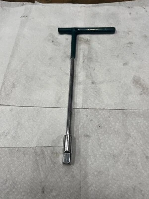 "Llave de vaso T usada 3/8""" Foto 1 de 4