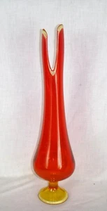 Jarrón pedestal oscilante de vidrio LE Smith años 60 de colección batido llama rojo ámbarina 18,25" - Imagen 1 de 10