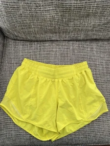 Lululemon Hotty Hot Shorts gelb Größe 6 w7avgt sehr guter Zustand - Bild 1 von 10