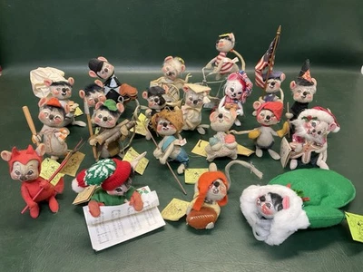 Lot of 20 Vintage Annalee Dolls Mouse Mice ~ Halloween, Christmas, Sports & More - Image 1 of 4