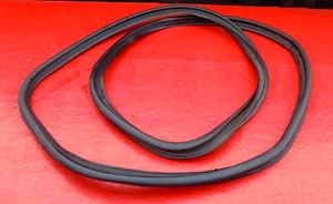 01 02 03 04 05 LEXUS IS300 TRUNK RUBBER SEAL WEATHER STRIP STRIPPING OEM SEDAN - Picture 1 of 4