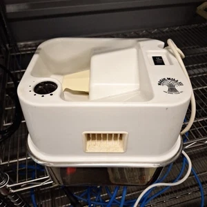 Magic Mill III 3 Molino de Granos de Alta Velocidad Harina de Trigo Modelo 100 SIN TAZA - Imagen 1 de 7