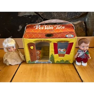 Vintage 1966 Ideal Peewee Puppe Tragetasche Haus mit 2 Uneeda Peewee Puppen. Mädchen & Junge - Bild 1 von 10