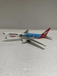 1:400 Gemini Jets Qantas Airways B 767-300 VH-OGG 67710 GJQFA1313 Airplane Model - Picture 1 of 24