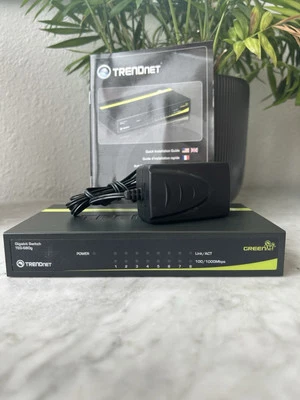 TRENDnet TEG-S80G 8-Port Gigabit Ethernet Switch Unmanaged w/ Power Adapter - Image 1 of 3