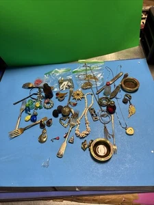 Trödel Schublade Konvolut Schmuck Halsketten Uhr Anhänger Ring Armband Silberbesteck. Flasche - Bild 1 von 20